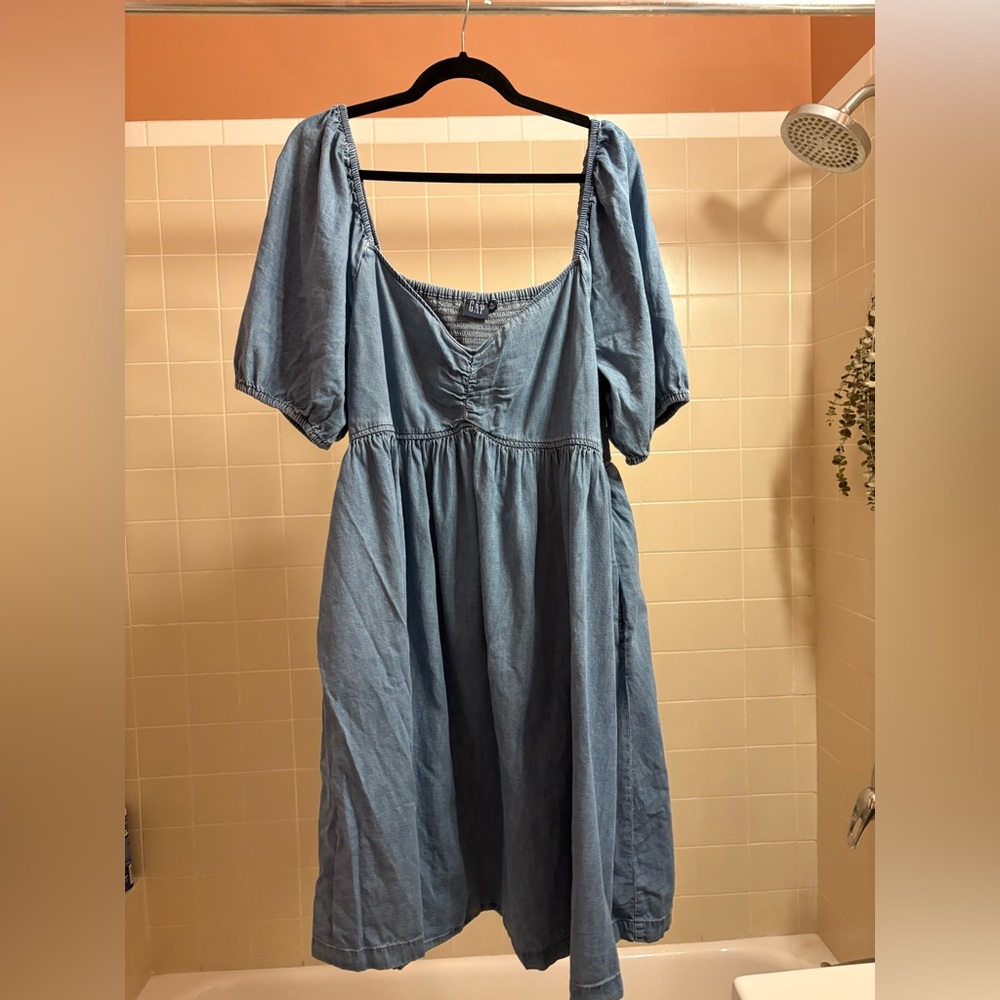 GAP - Denim Midi Dress